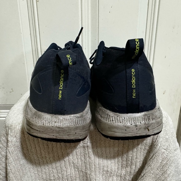 New Balance Logic safety toe - Picture 4 of 8